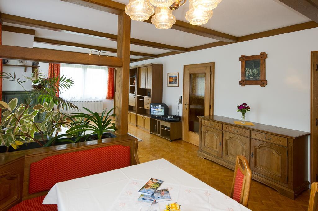 Ferienhaus Birkenweg Радштадт Номер фото